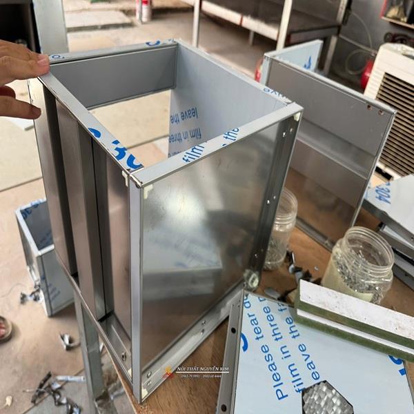 Tủ bếp inox 3 lớp hệ module - Inox vân caro cao cấp