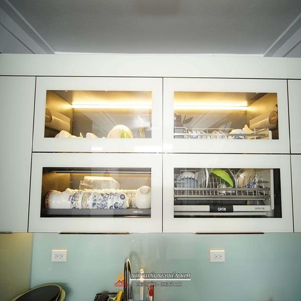 Giá úp bát cố định Grob cho tủ bếp inox cánh kính nhà anh Cường, Đông Anh